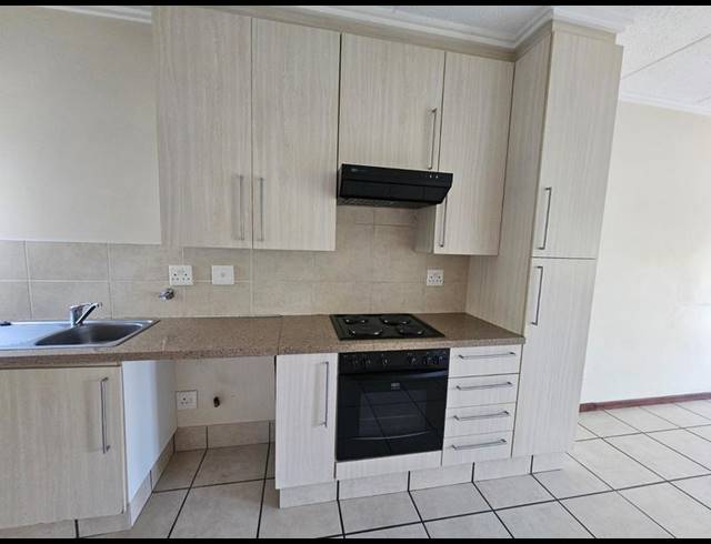 1 BEDROOM PROPERTY TO RENT IN LONEHILL